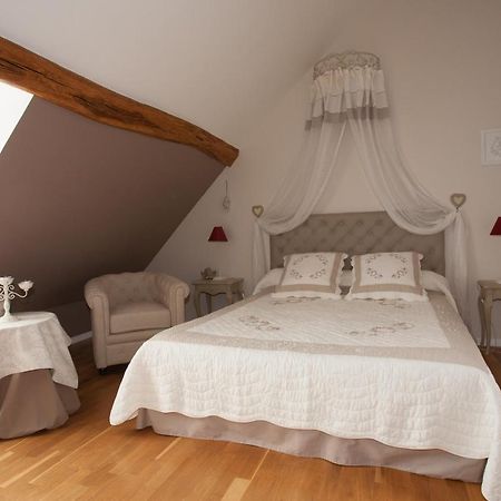Bed and Breakfast Les Jarrieres Dame-Marie-les-Bois Esterno foto