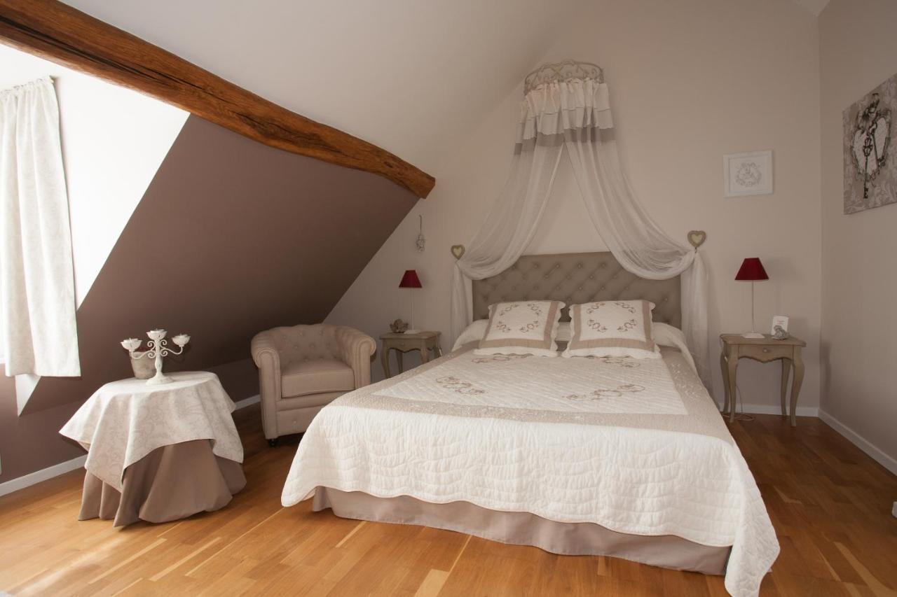Bed and Breakfast Les Jarrieres Dame-Marie-les-Bois Esterno foto