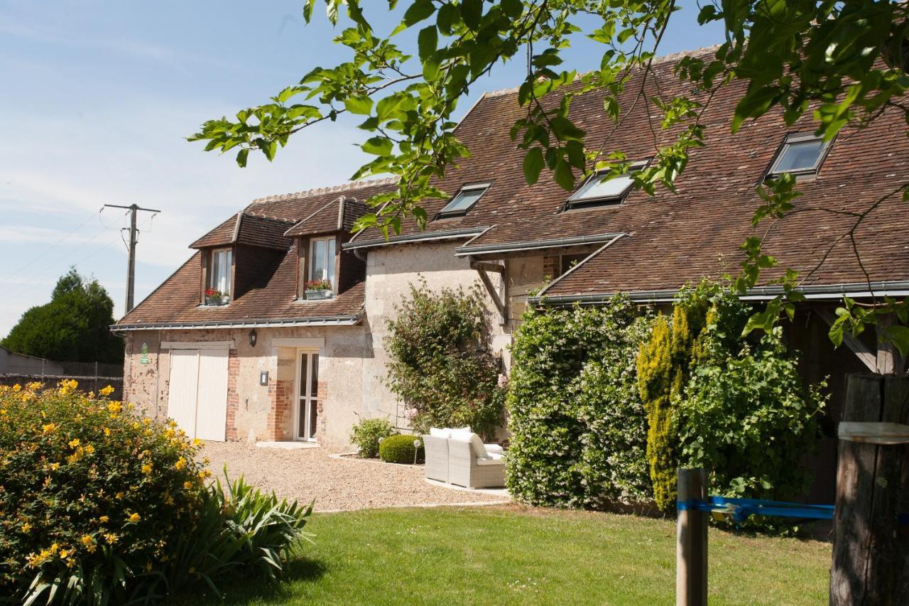 Bed and Breakfast Les Jarrieres Dame-Marie-les-Bois Esterno foto