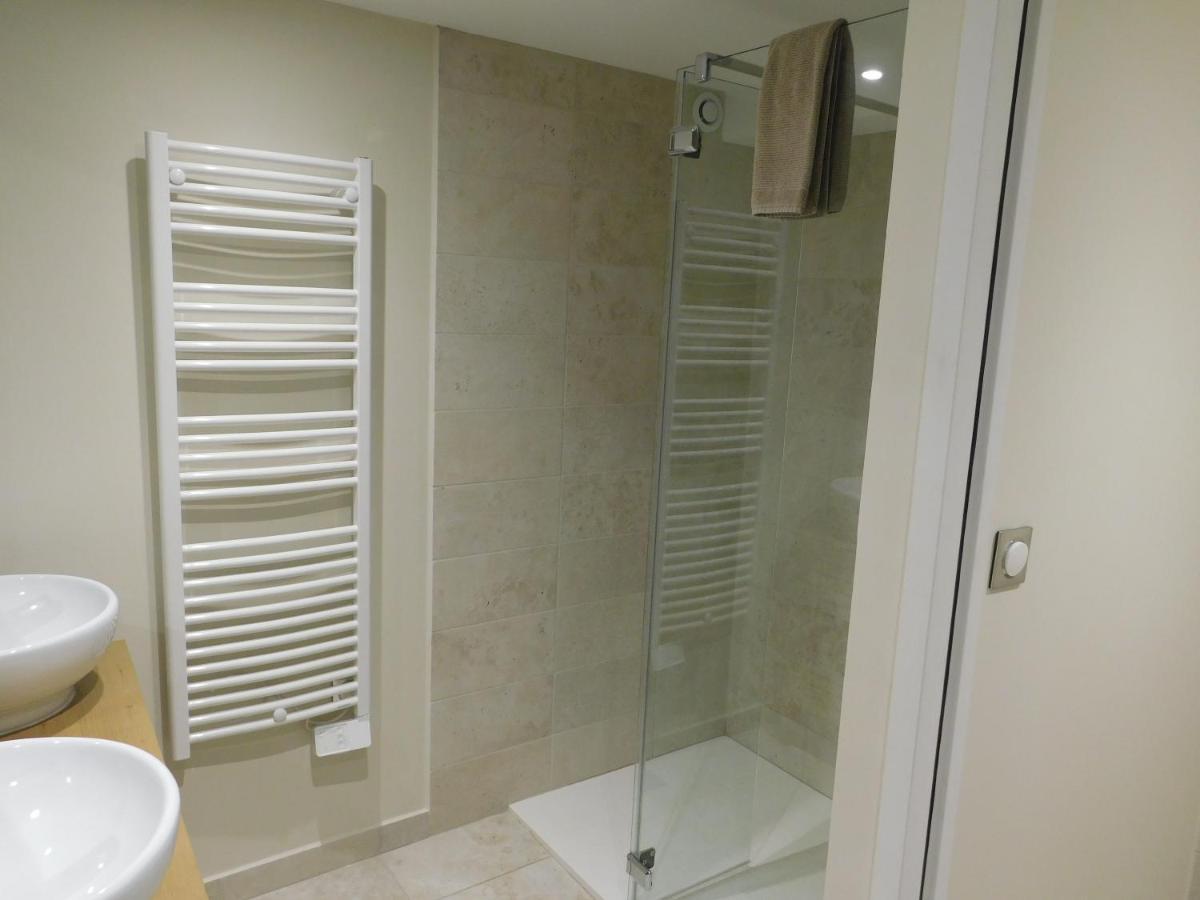 Bed and Breakfast Les Jarrieres Dame-Marie-les-Bois Esterno foto