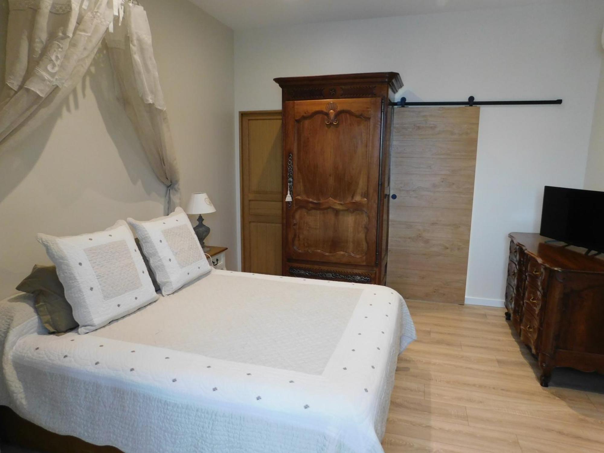 Bed and Breakfast Les Jarrieres Dame-Marie-les-Bois Esterno foto