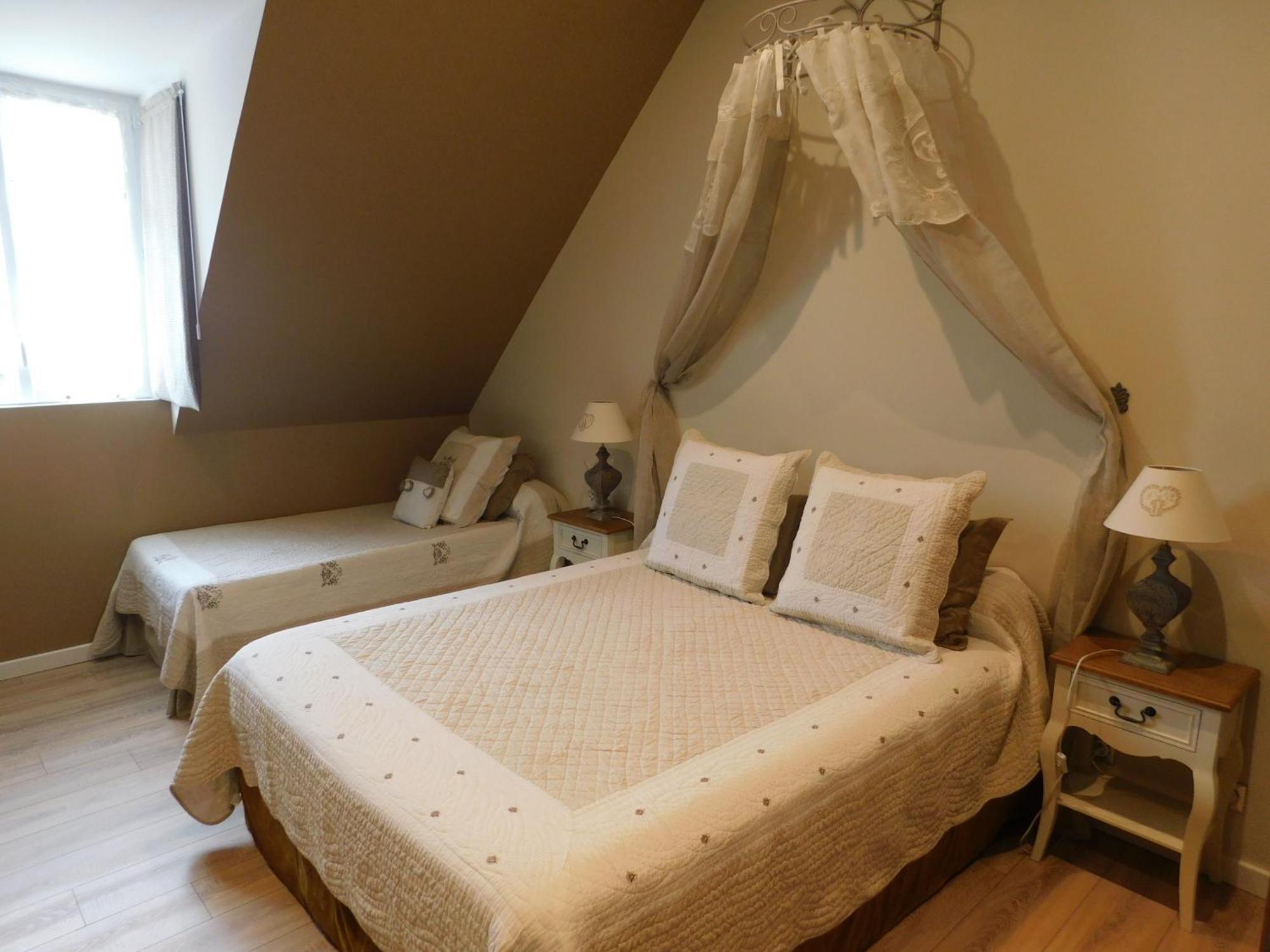 Bed and Breakfast Les Jarrieres Dame-Marie-les-Bois Esterno foto
