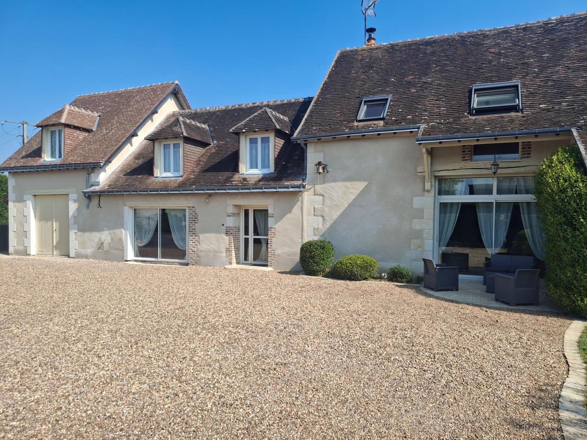 Bed and Breakfast Les Jarrieres Dame-Marie-les-Bois Esterno foto